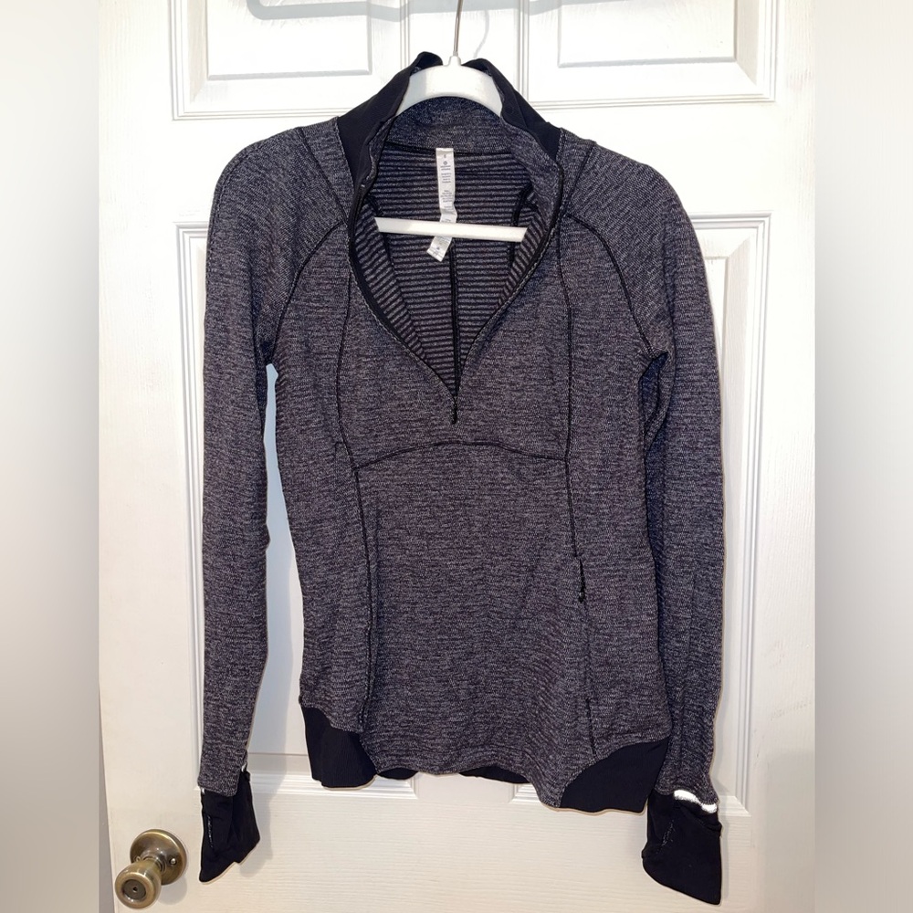 Lululemon Half Zip black gray 8